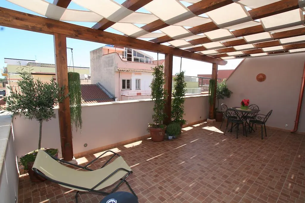 Casa Levante Oliveri 0*,  Italien