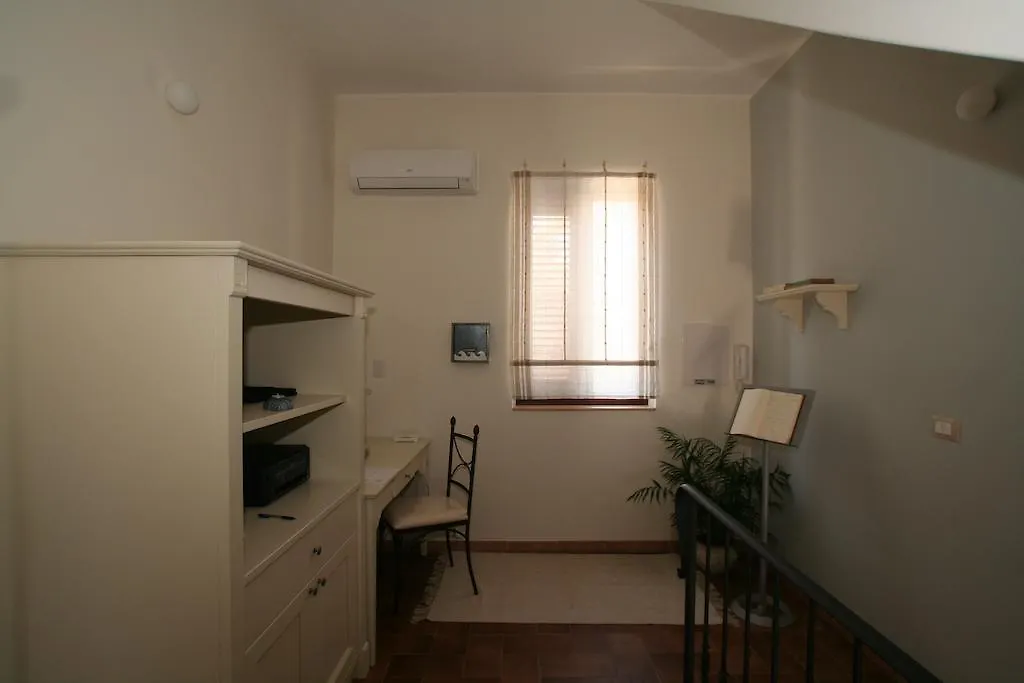 Casa Levante Oliveri Bed & Breakfast