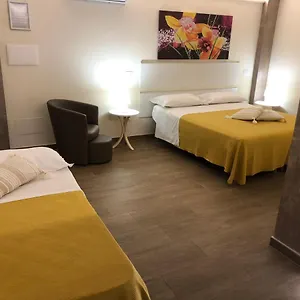 Bed & Breakfast Donnarosahome, Oliveri